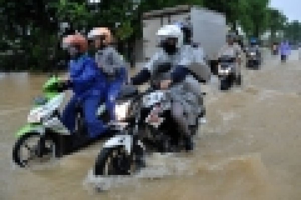 Ratusan Rumah Warga Jember Terendam Banjir