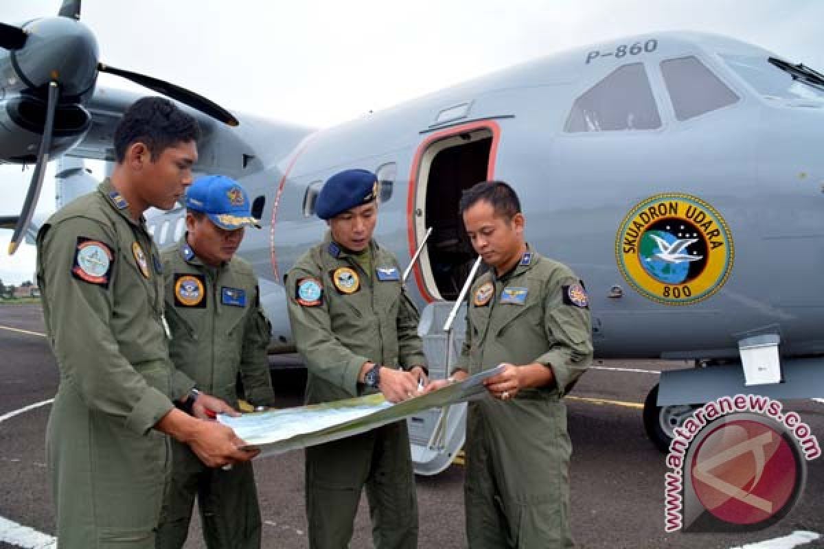 5 pesawat TNI AU dikerahkan cari QZ8501
