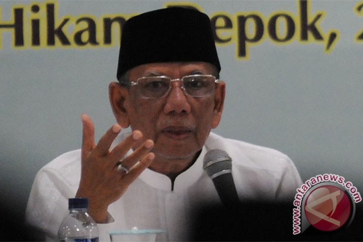 Hasyim Muzadi tolak pelemahan KPK