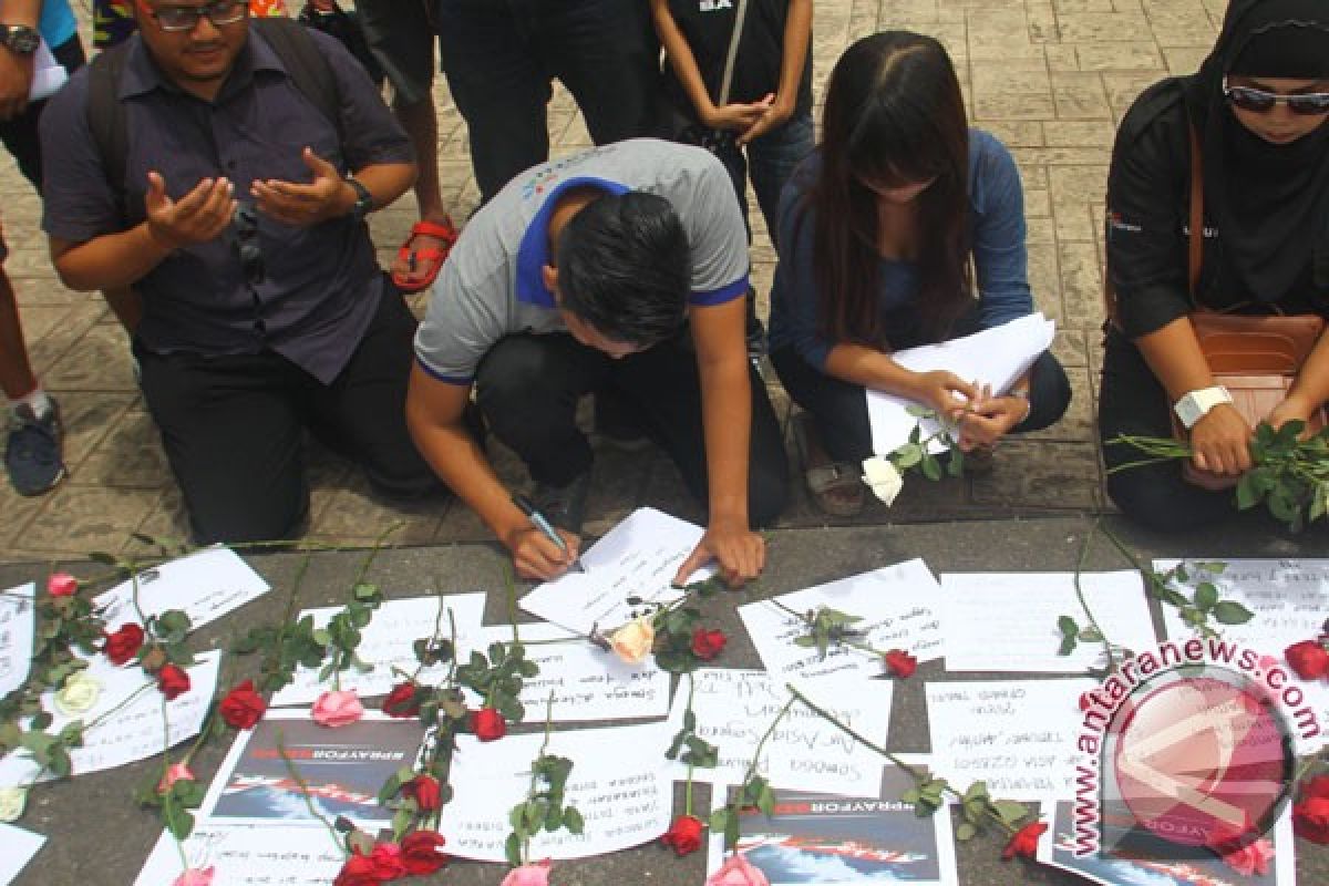 Sebelum Bhima di QZ8501, ayahnya bilang 'mending umroh'