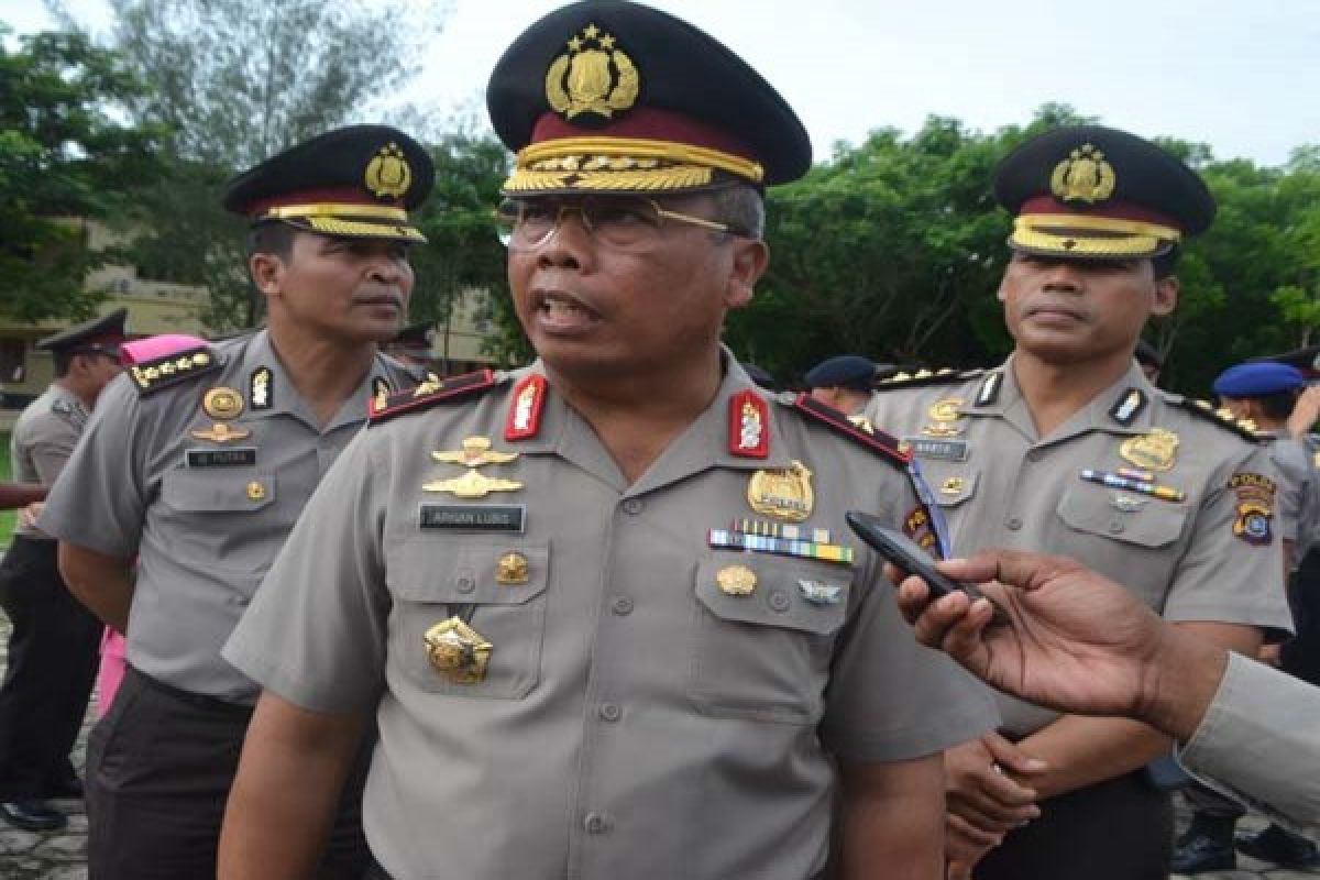 Polda Sultra Kejar Kawanan Bersenjata Di Poso 