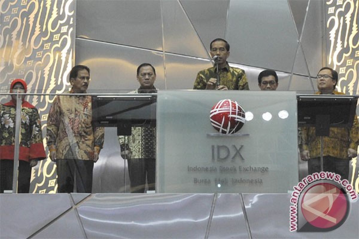 IHSG awal tahun ditutup meningkat 15,82 poin