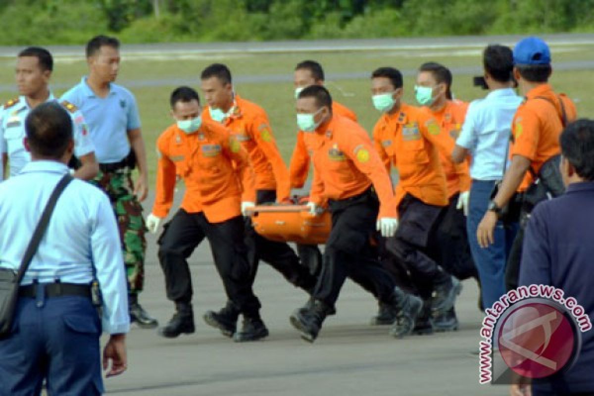 18 jenazah korban AirAsia QZ8501 telah dievakuasi