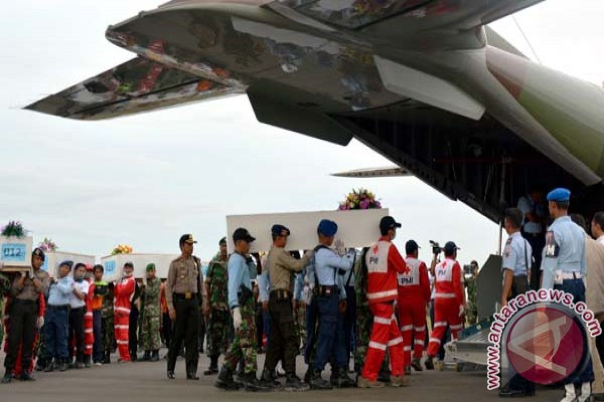 Basarnas: 30 jenazah korban AirAsia sudah dievakuasi