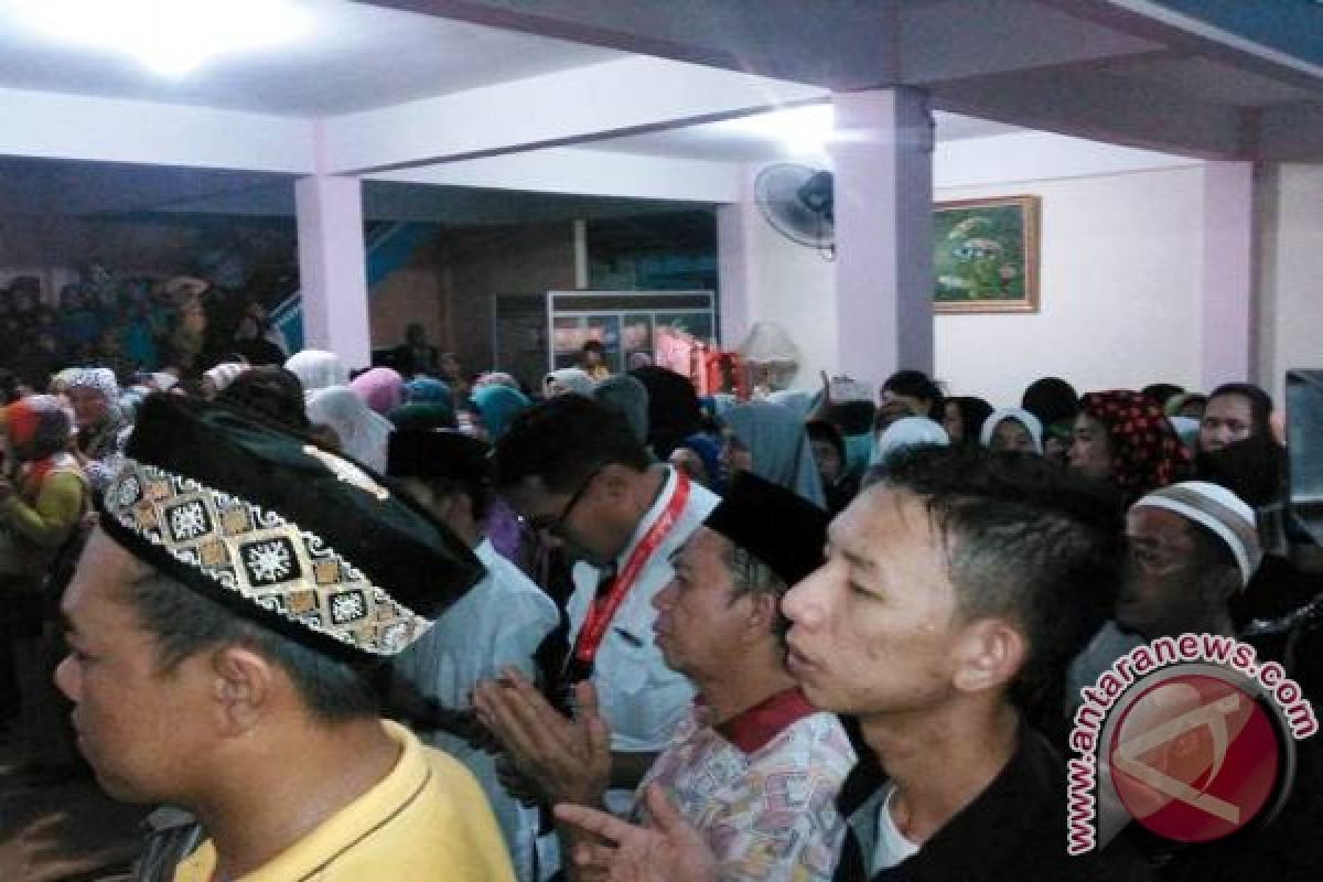 Teman pramugari Khairunisa di Palembang siapkan penyambutan 