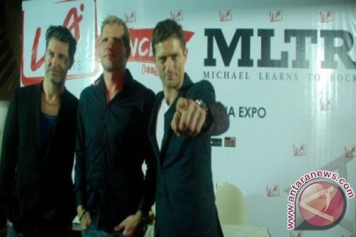 Grup musik MLTR hibur penggemar di Bali