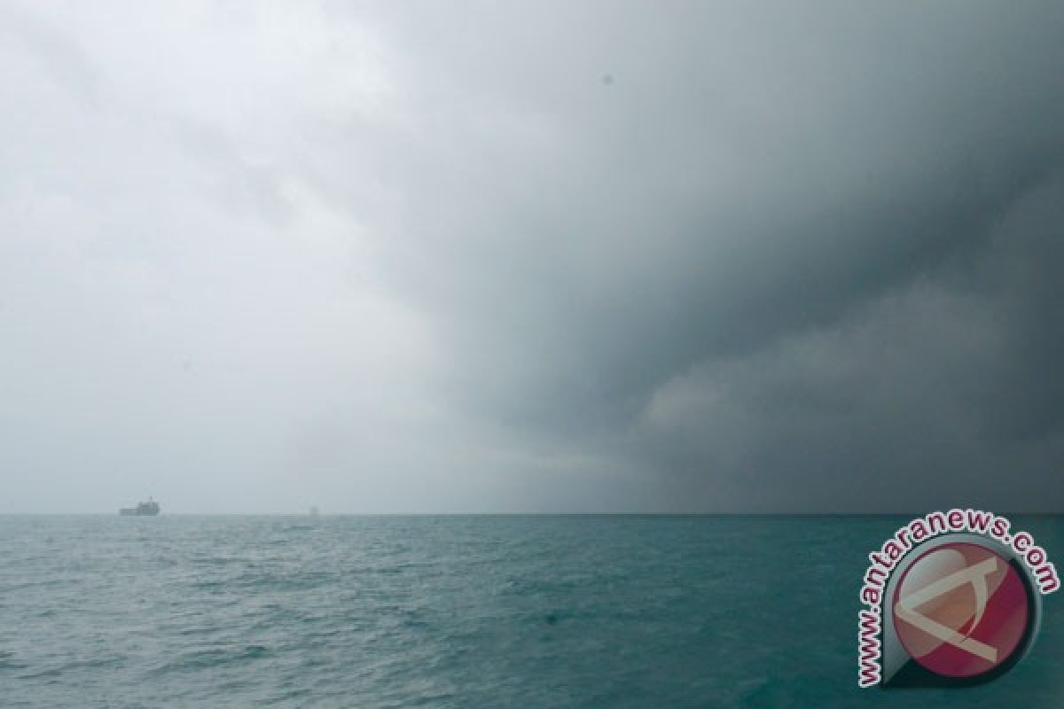 BMKG : waspadai gelombang tinggi Laut Jawa