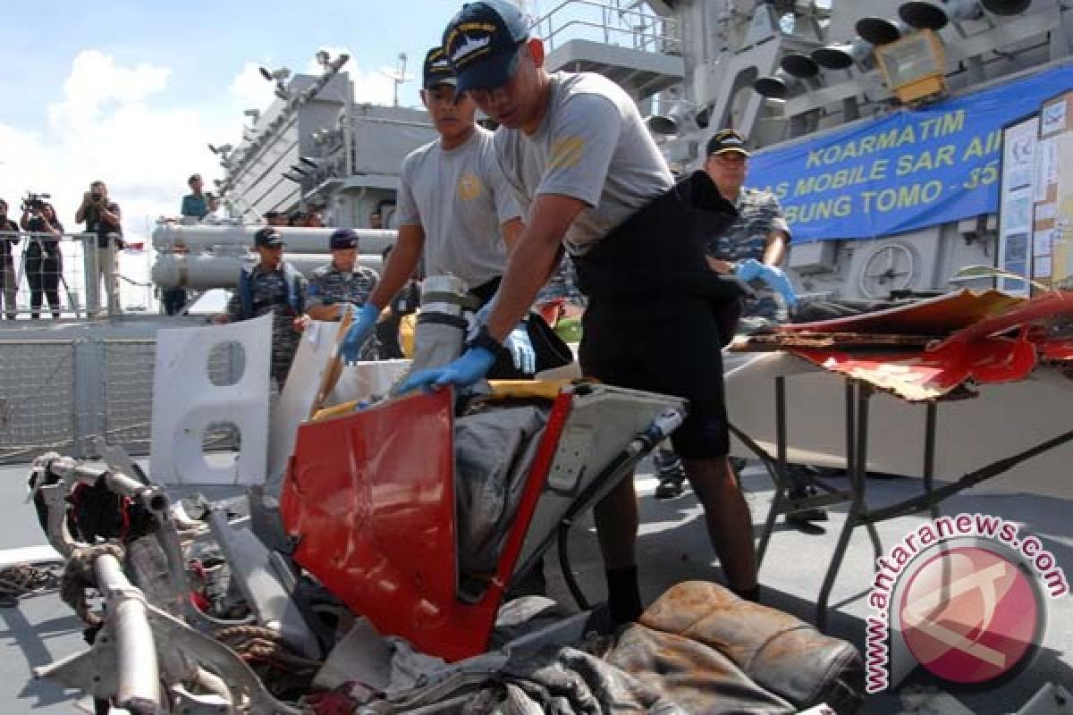 Bobot reruntuhan AirAsia QZ8501 cuma ratusan kilogram