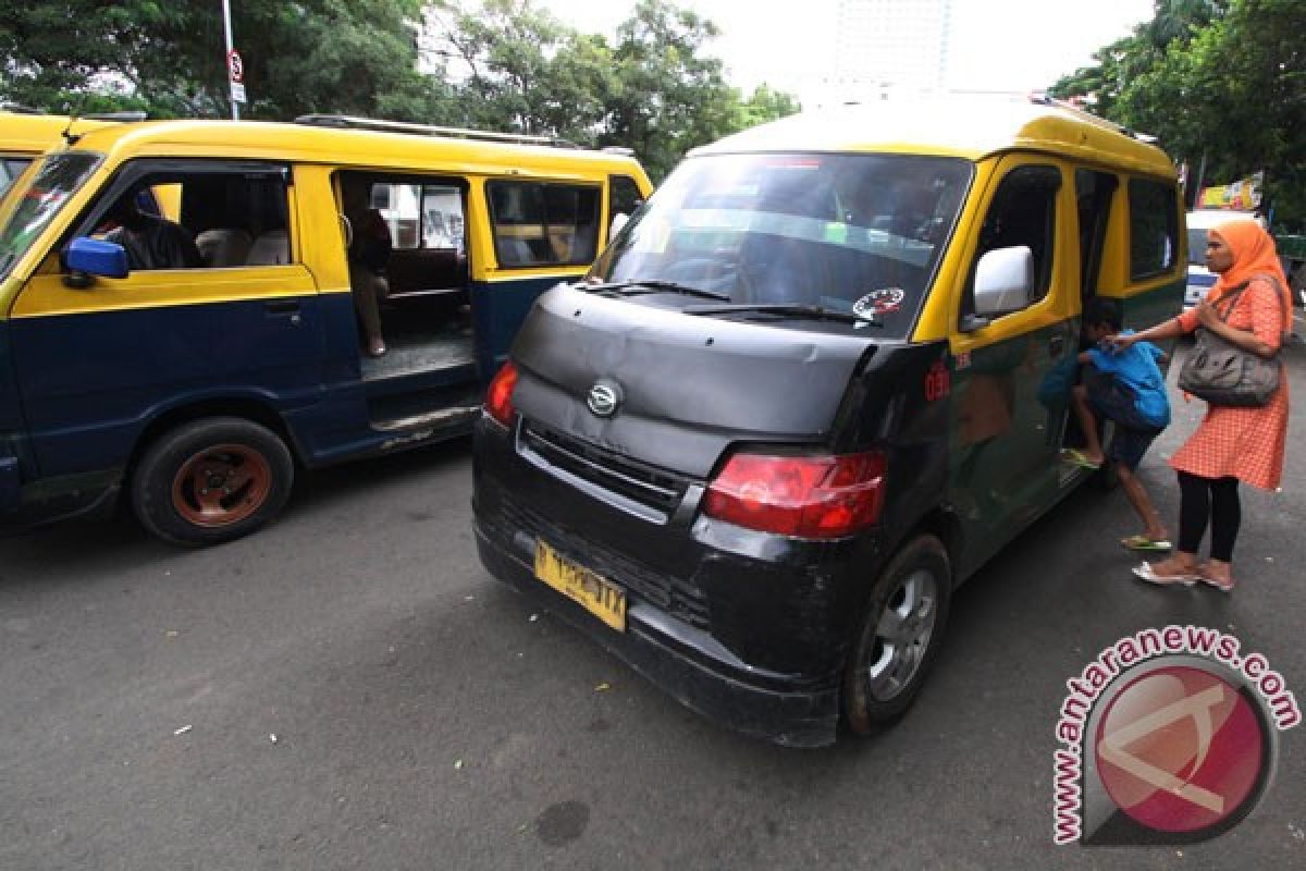 Dishub Tangerang turunkan tarif angkutan 3,5 persen