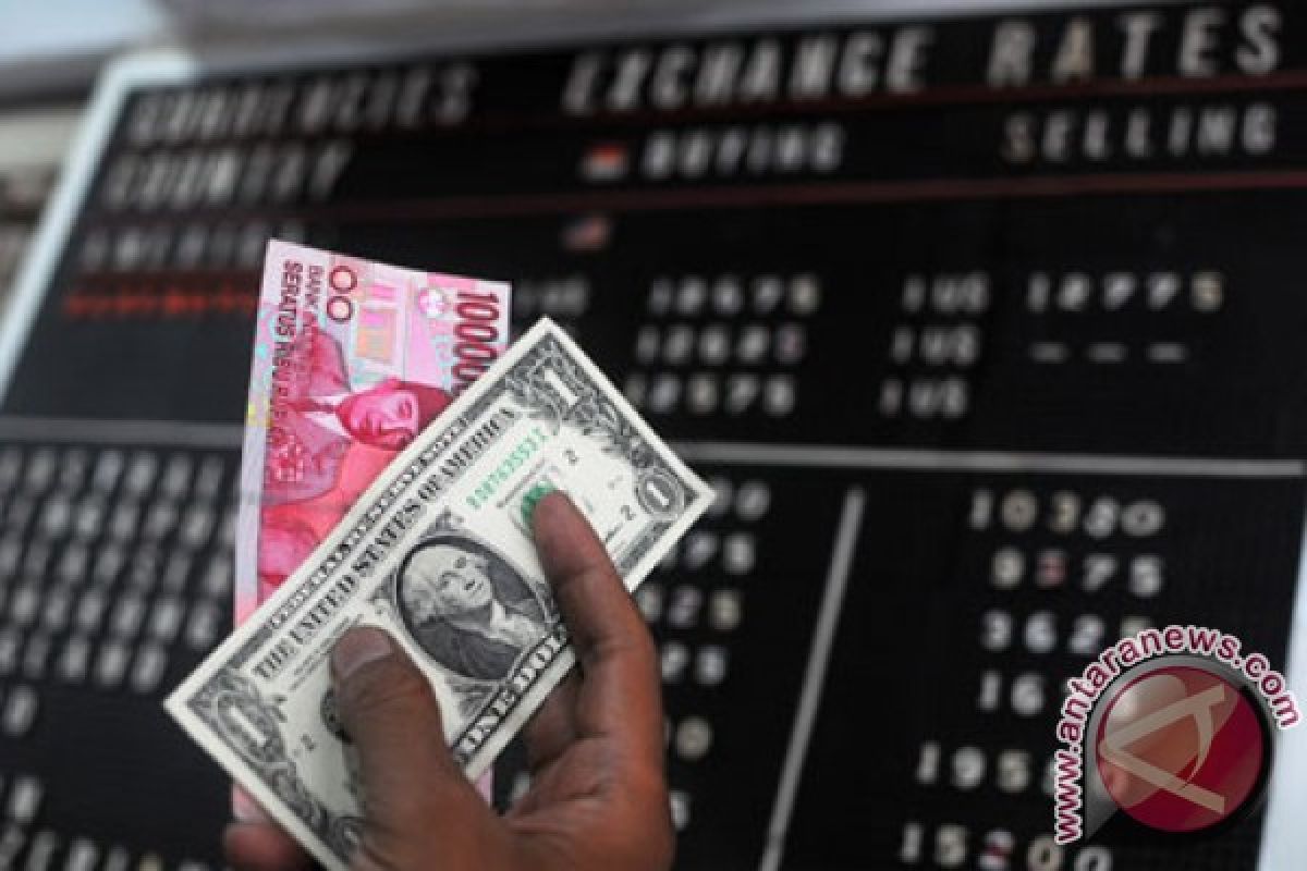 Rupiah Kamis sore melemah 16 poin