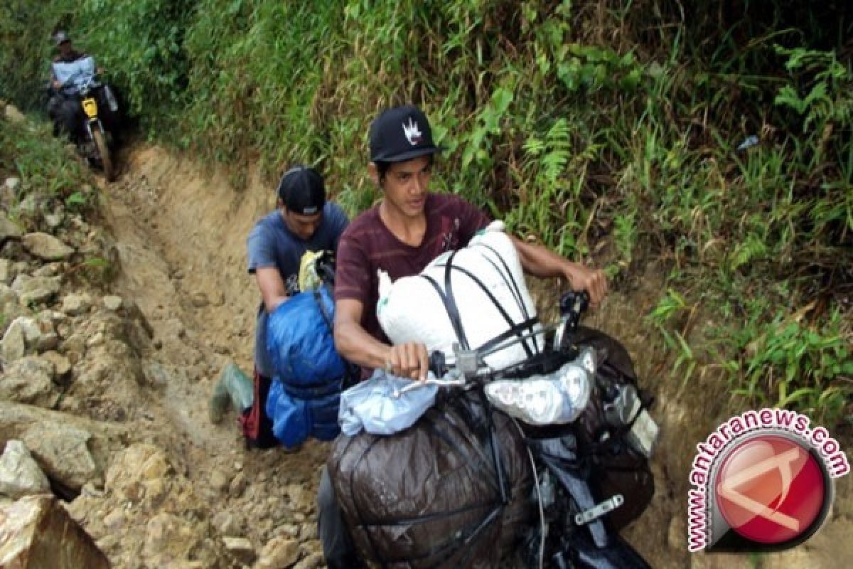 Kondisi Jalan Ke Lindu Rusak Dan Memprihatinkan 