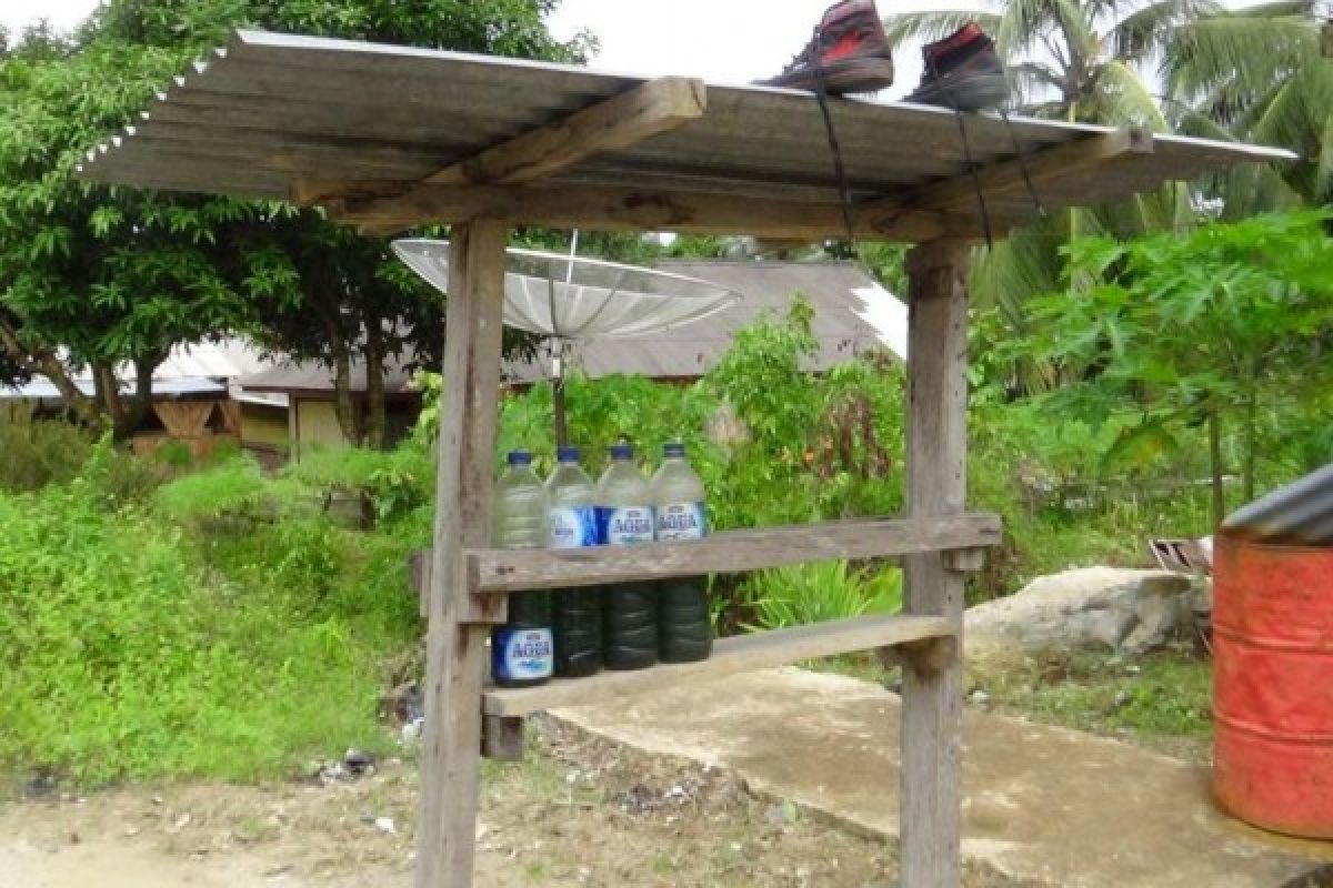 Di Mentawai, BBM Masih Mahal dan Langka