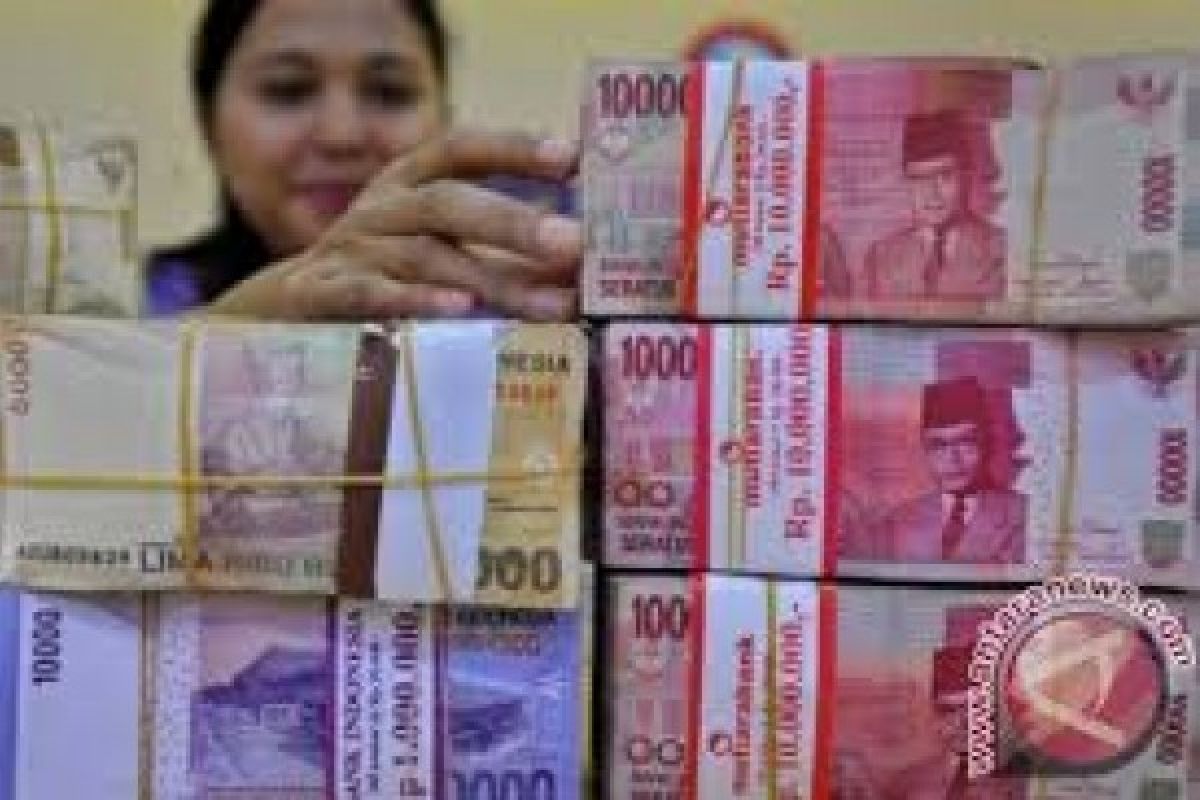 Rupiah Senin Pagi Melemah Tipis Menjadi Rp13.074