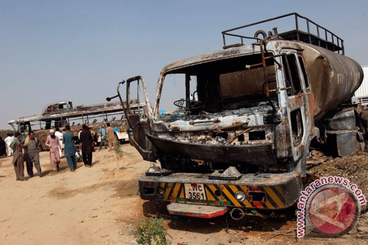 Lebih 50 orang tewas akibat tabrakan bus-tanker di Pakistan