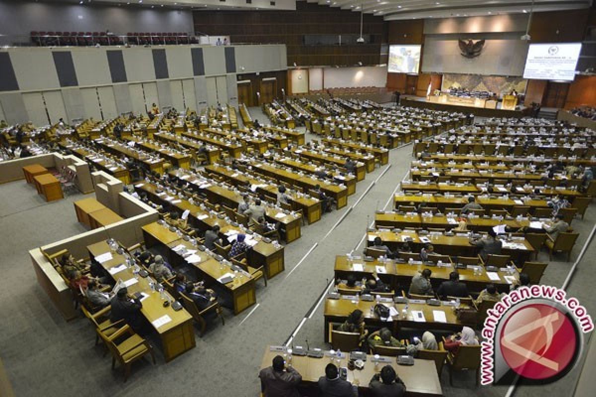 Rapat Paripurna DPR Setujui Budi Gunawan Jadi Kapolri