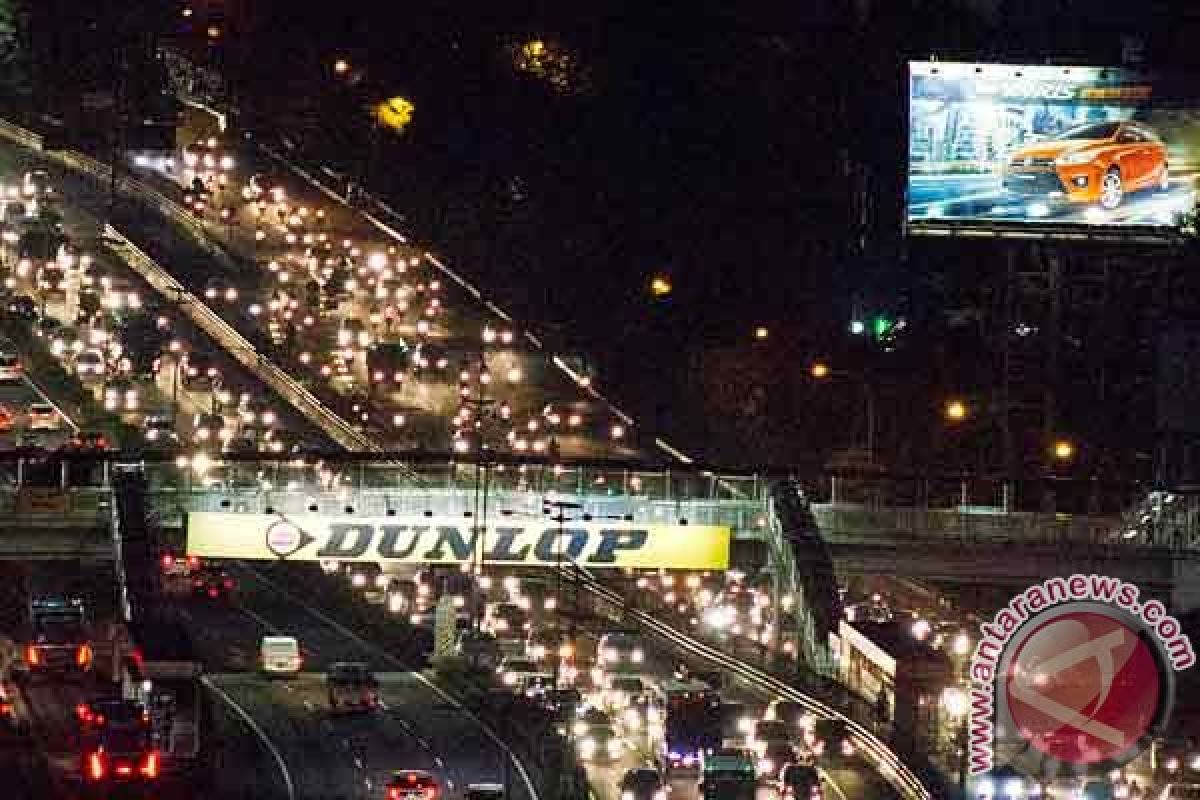 Atasi macet, anggota DPRD Jakarta ingin stop mobil murah