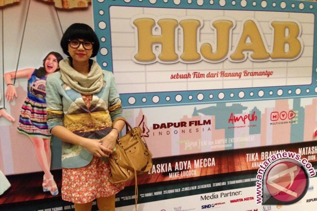 Tips Jadi Fashion Blogger Ala Diana Rikasari