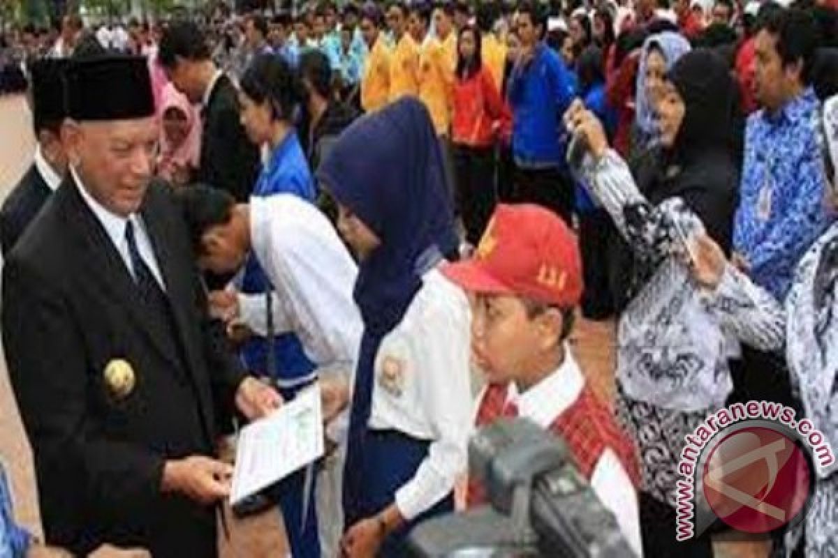 Gubernur: Beasiswa Kaltim Tertinggi Di Indonesia 
