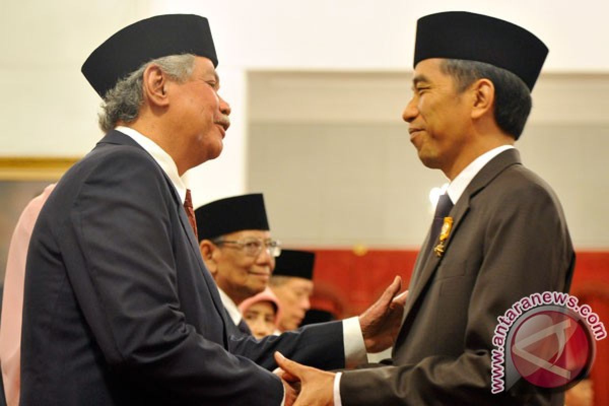 Jokowi installs members of Presidential Advisory Council
