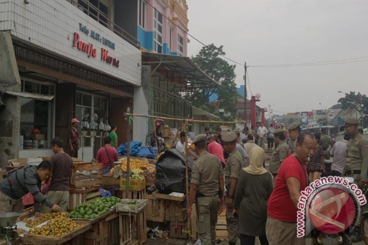 Satpol-PP telusuri penyewaan lahan ruko bagi PKL