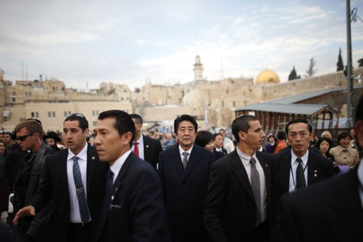 PM Jepang bertolak ke Timur Tengah