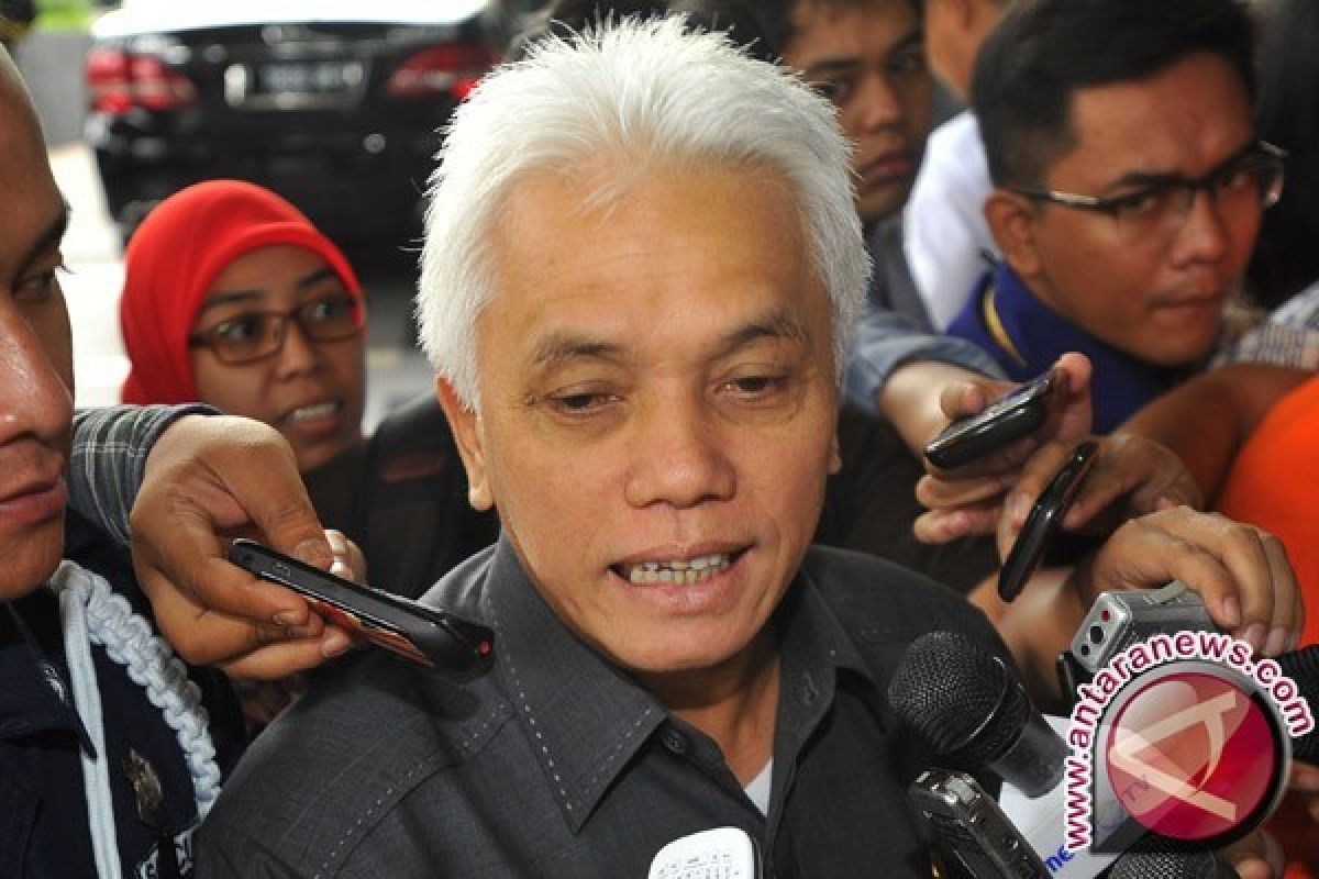 Hatta Rajasa Batal Konsolidasi di Makassar 