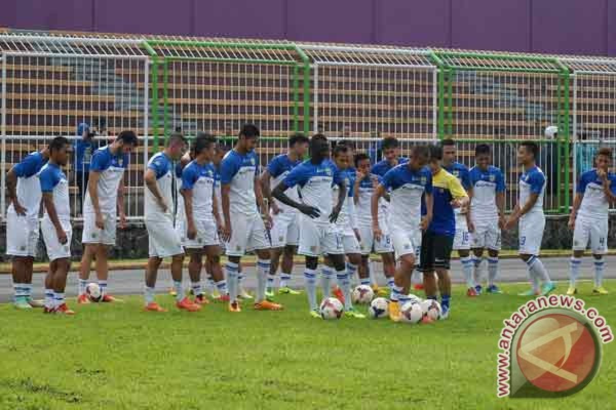 Persib konsentrasi penuh di laga derby