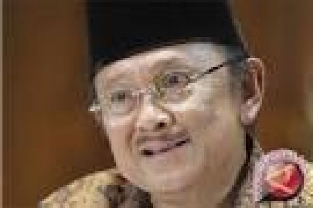 Kondisi Habibie semakin membaik, dapat berbincang dengan duduk di kursi