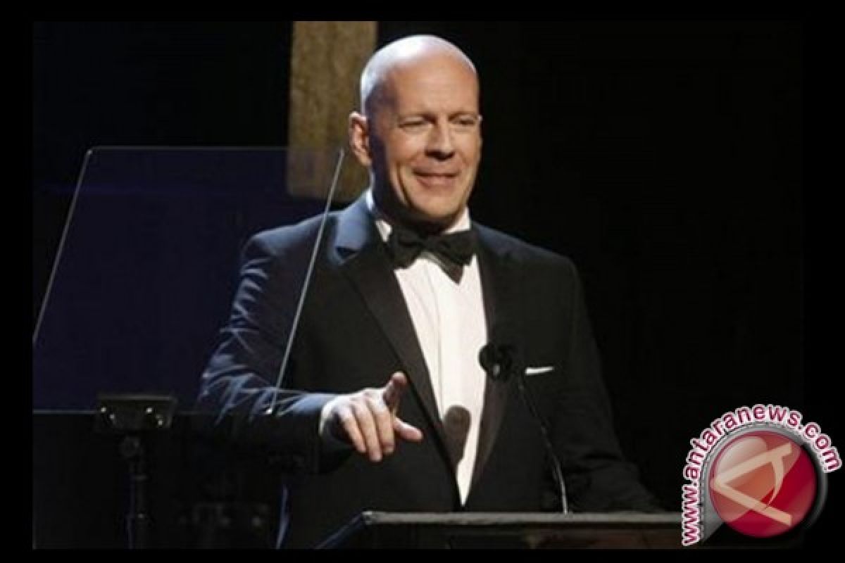  Bruce Willis akan bintangi film thriller Extraction