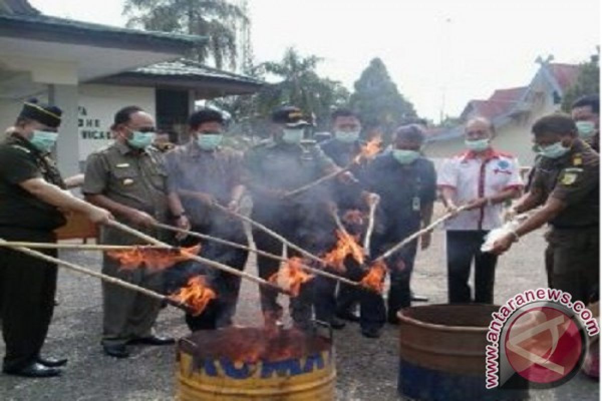 Kejari Muarabulian musnahkan narkotika dan psikotropika