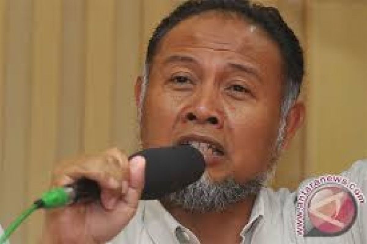 Aktivis: Kali Ini Cicak Melawan Seluruh Isi Kebun Binatang