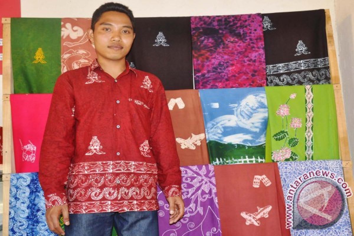 Perajin Lombok Timur Kembangkan Batik Sasambo