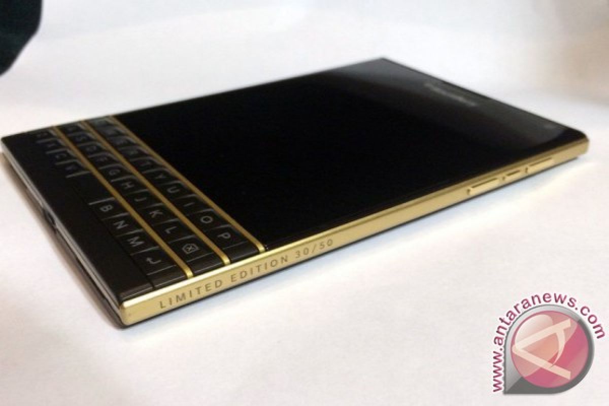 BlackBerry keluarkan Passport edisi terbatas