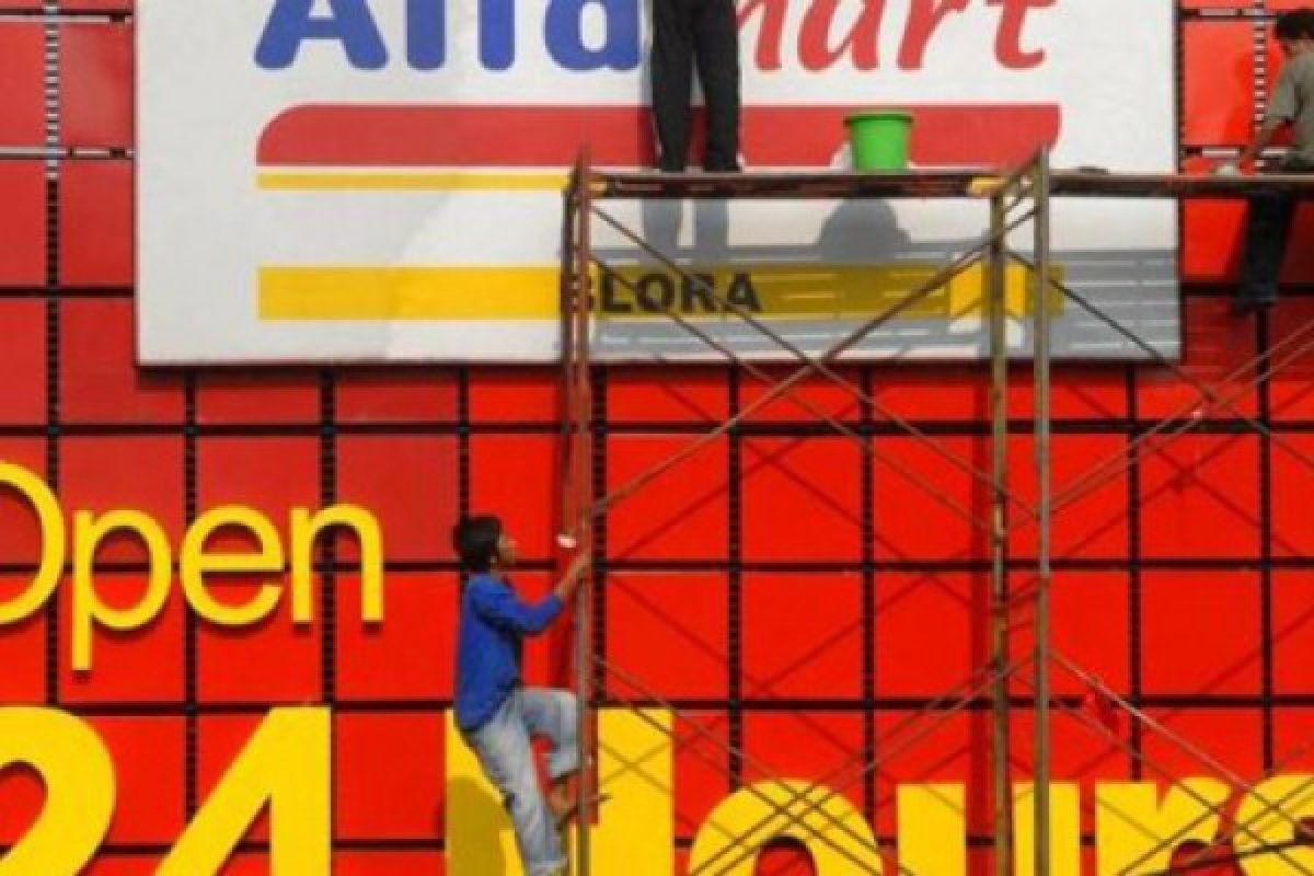 Alfamart Pangkas Harga Sembako Pascapenurunan Harga BBM