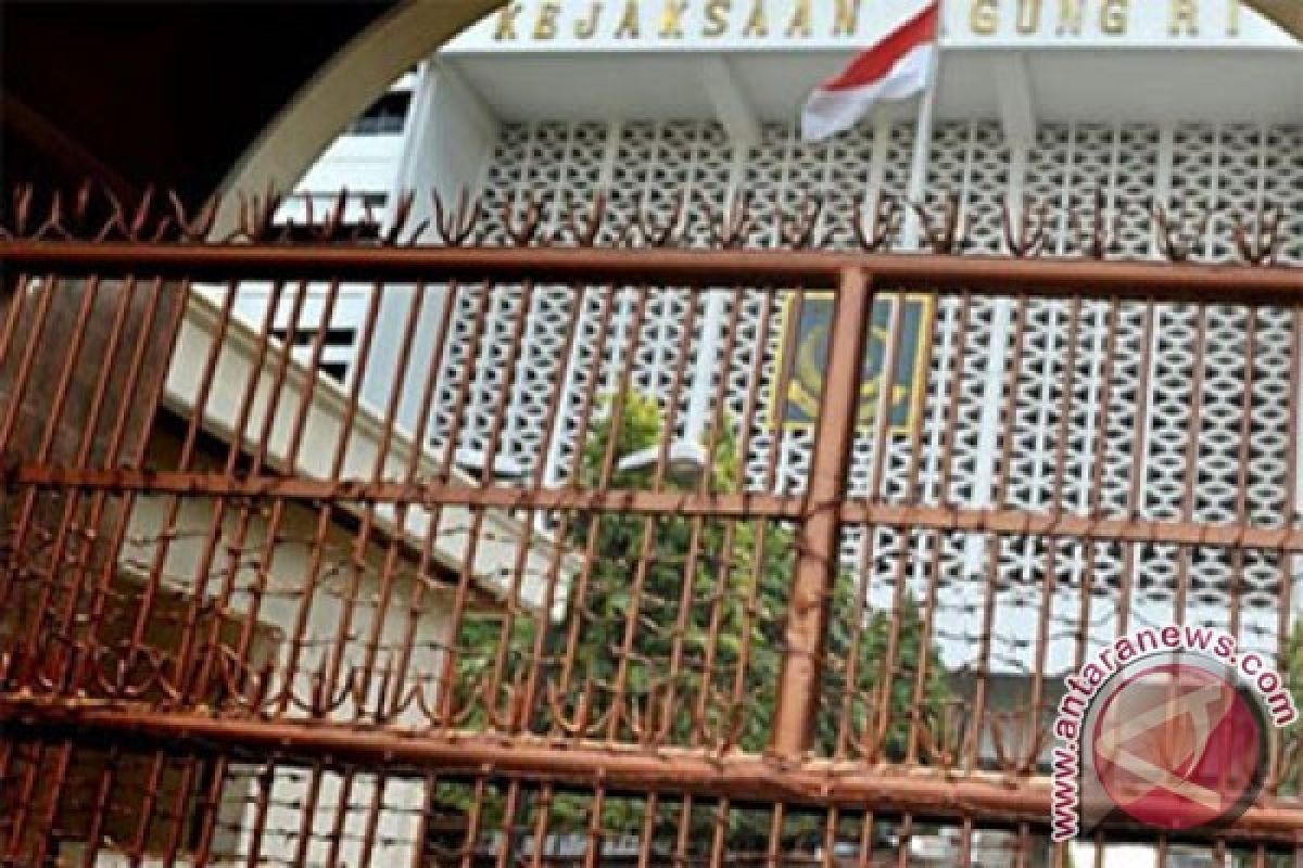 Kejagung tahan tiga mantan pejabat PU Jakarta