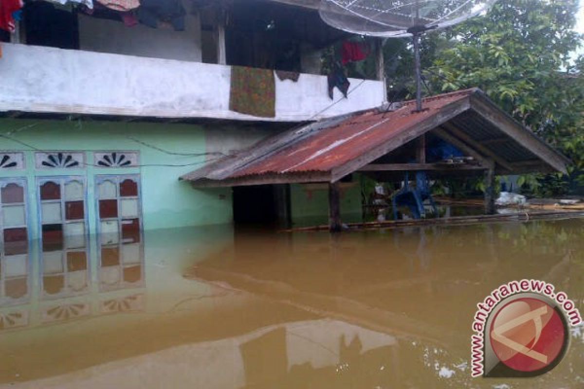 Aktivitas Warga Bonti Sempat Lumpuh Karena Banjir 