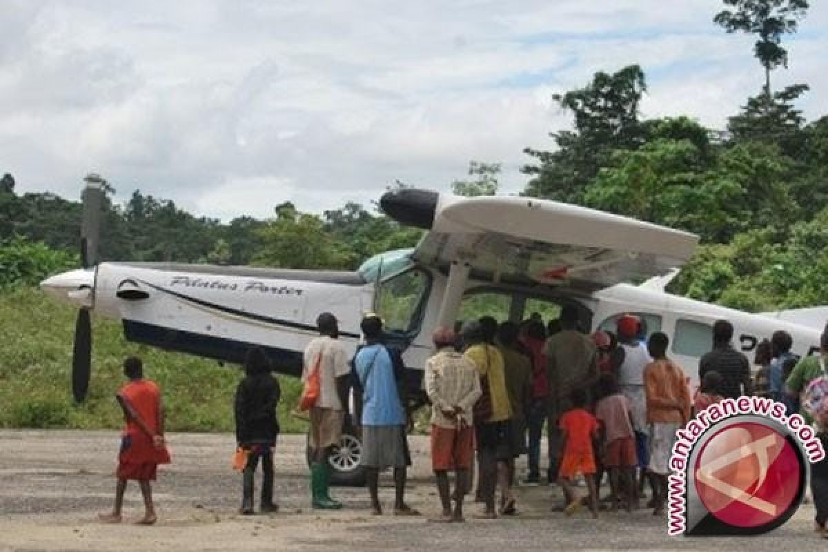 Empat pesawat dikerahkan distribusikan logistik Pilkada Yahukimo 