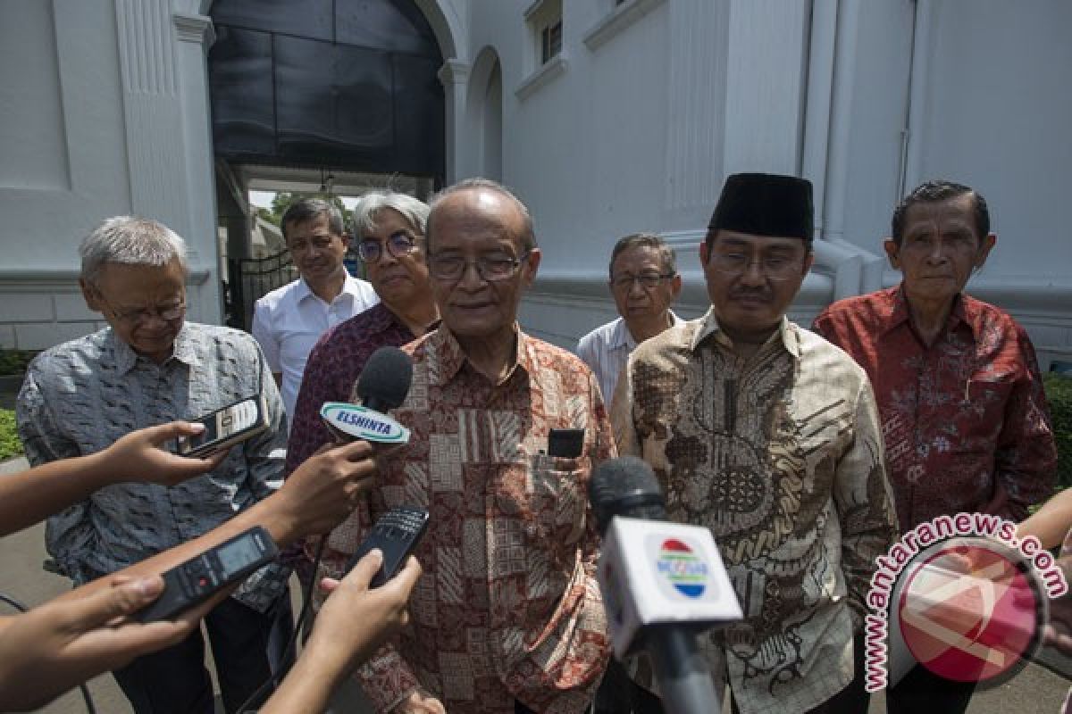 Komentar anggota Tim Sembilan atas sikap Presiden