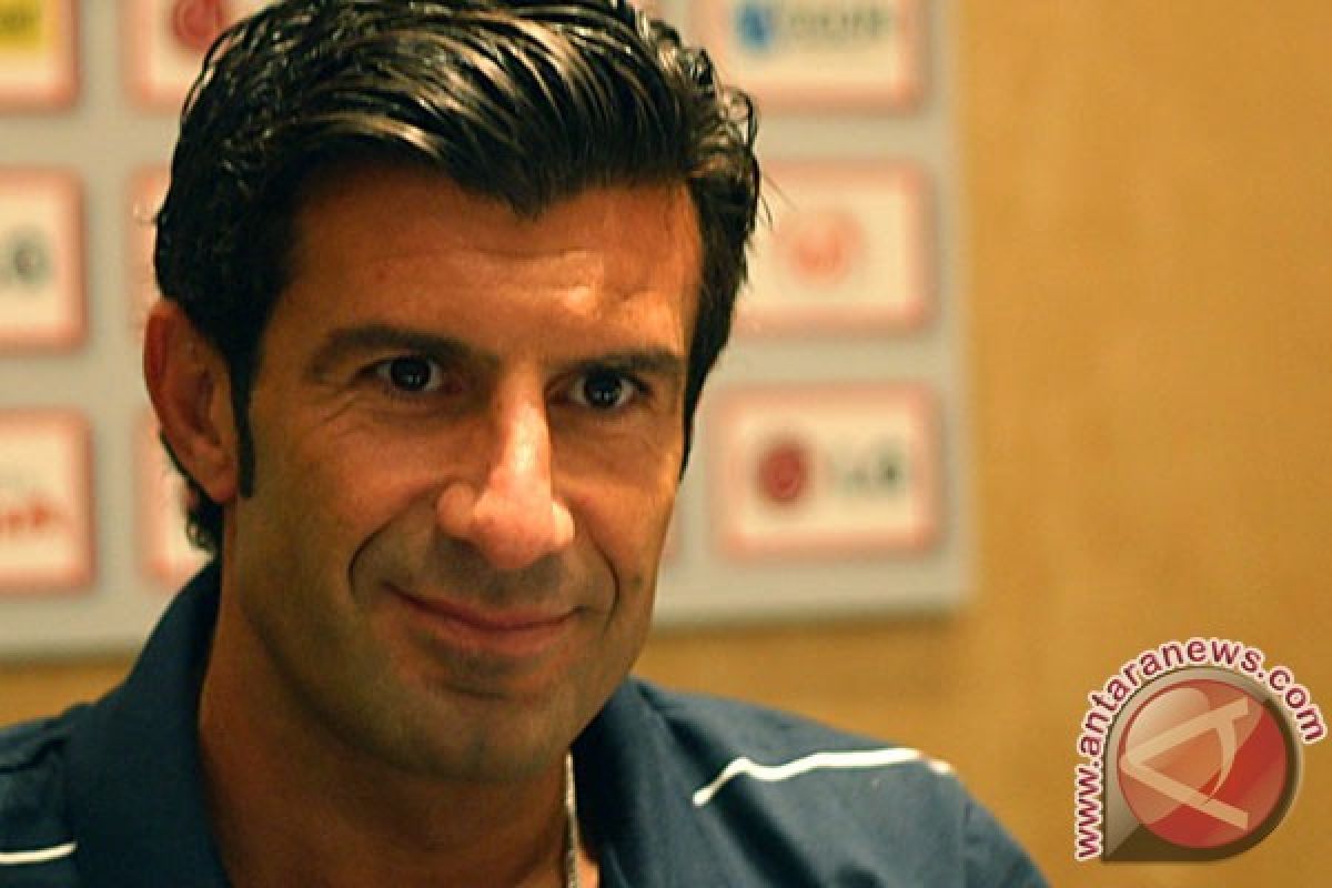 Luis Figo ajukan diri sebagai calon presiden FIFA