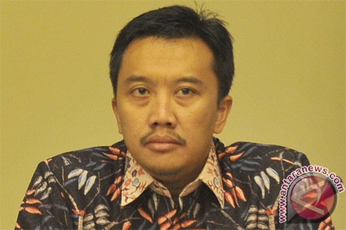 Menpora bekukan PSSI