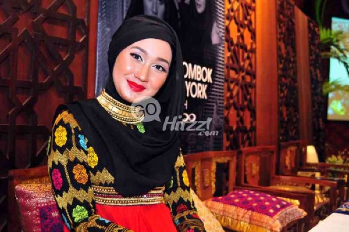 Dian Pelangi Sambut Hangat Laudya Cynthia Berhijab