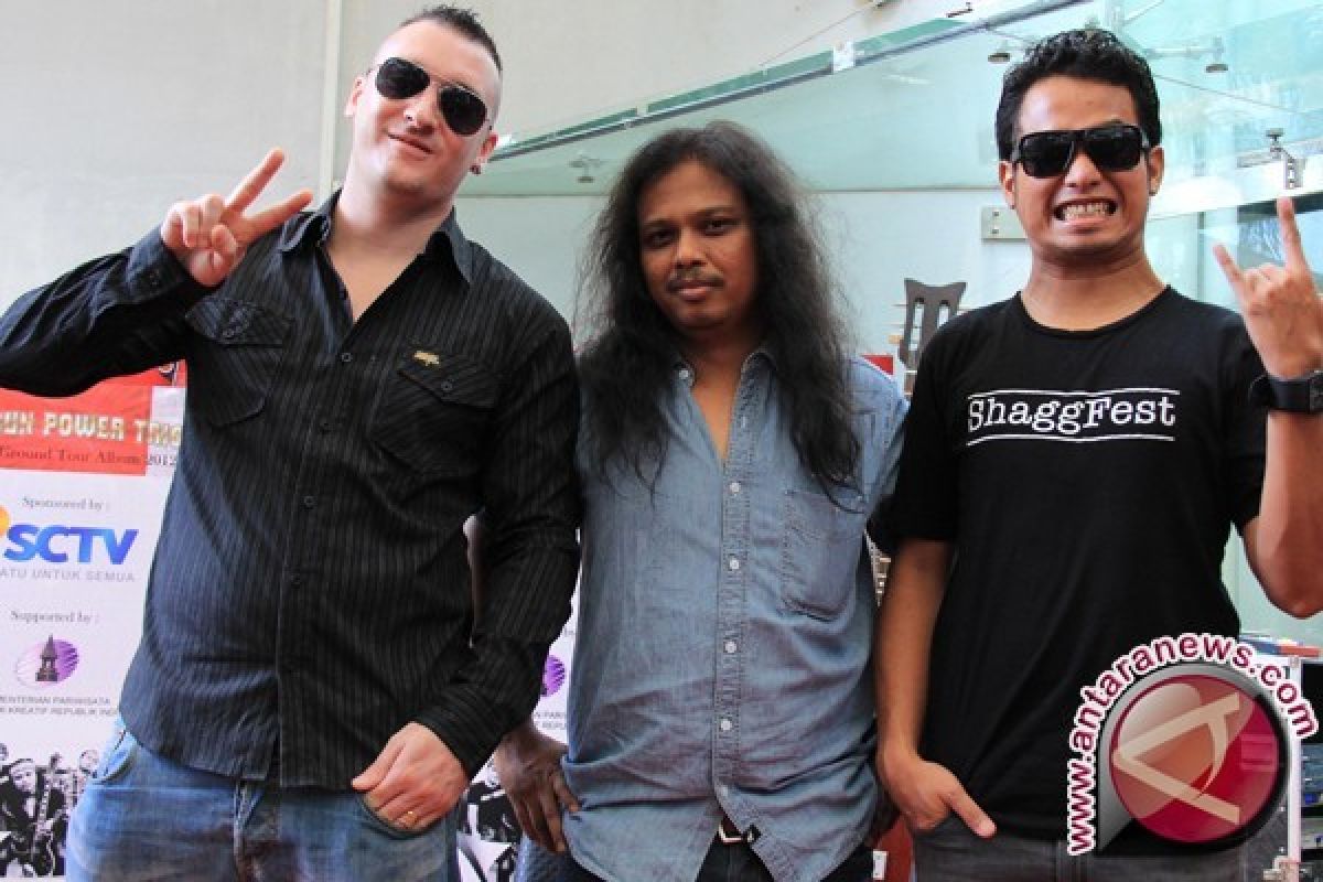  Gugun Blues Shelter Akan Tur Ke Amerika