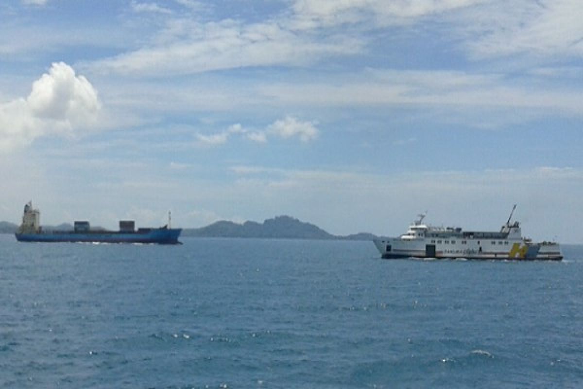 Gelombang Merak-Bakauheni Maksimum 2 Meter