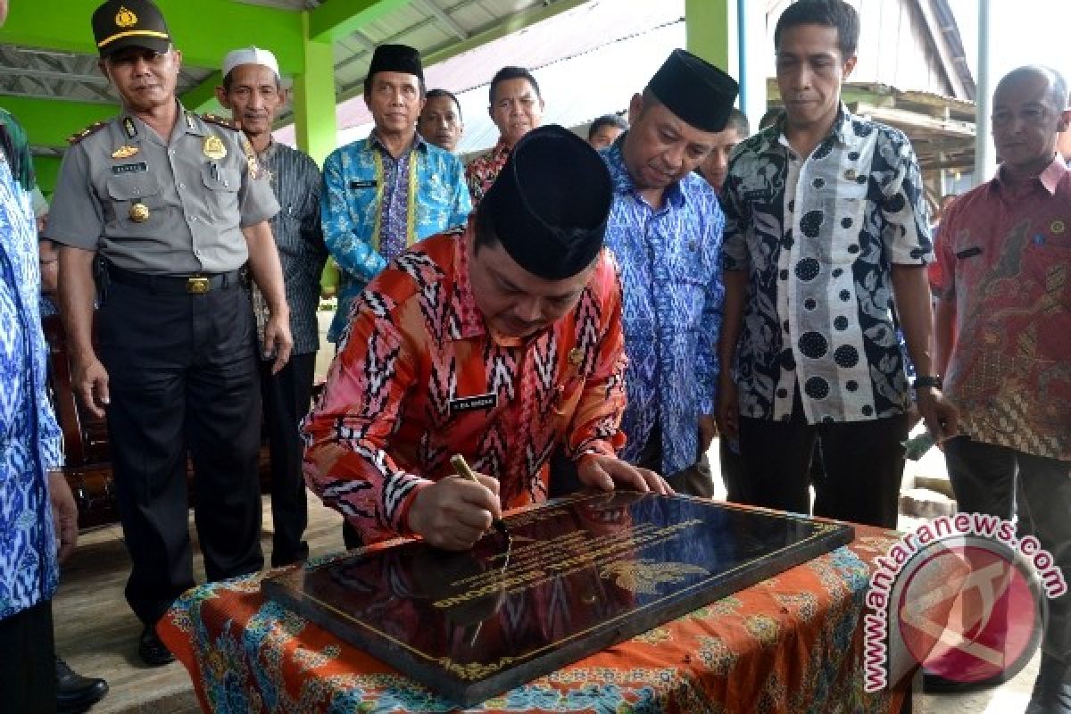 Pemkab Mempawah Operasionalkan Pasar Segedong