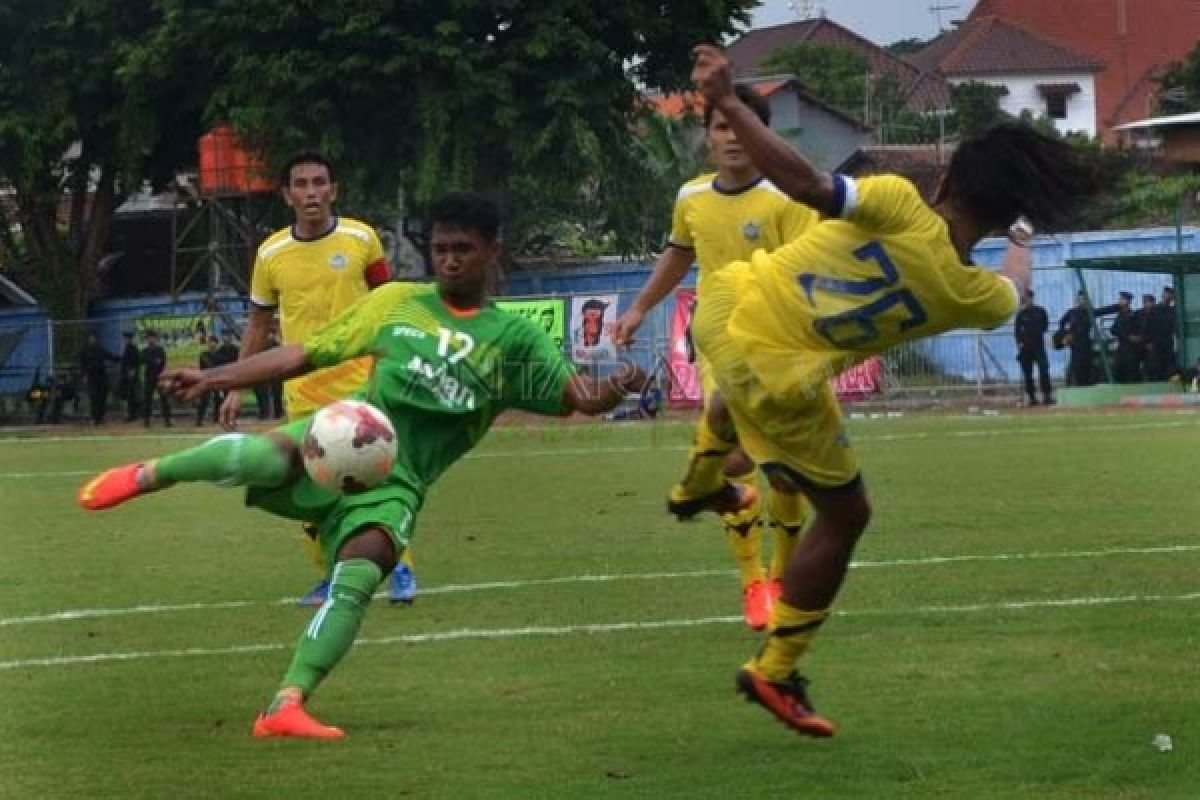 Bali United Tundukkan Persegres 1-0