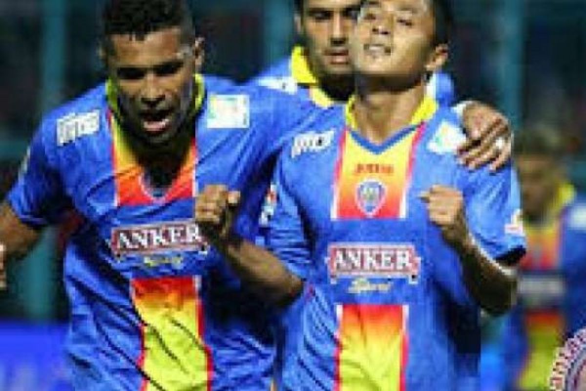 Gilang Bawa Arema Juara SCM Cup 2015