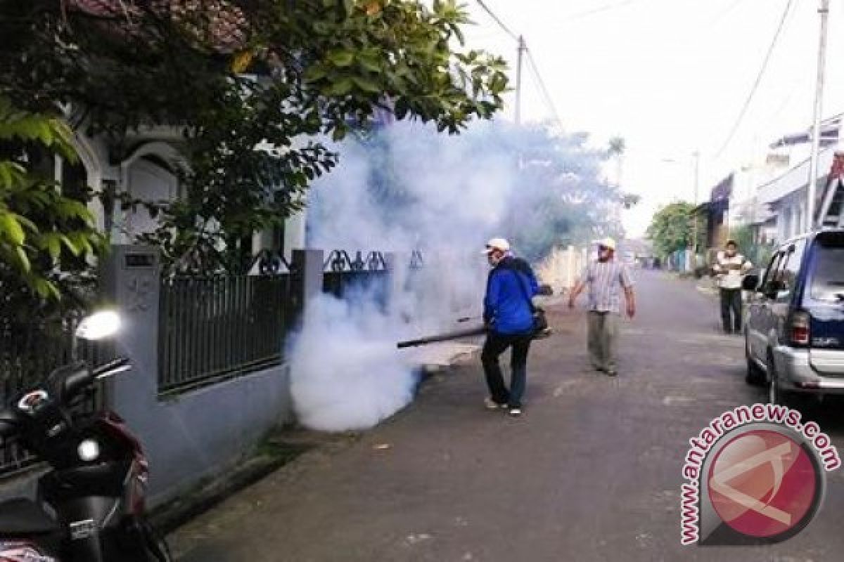 PNPM "fogging" perkampungan penduduk di Palembang 