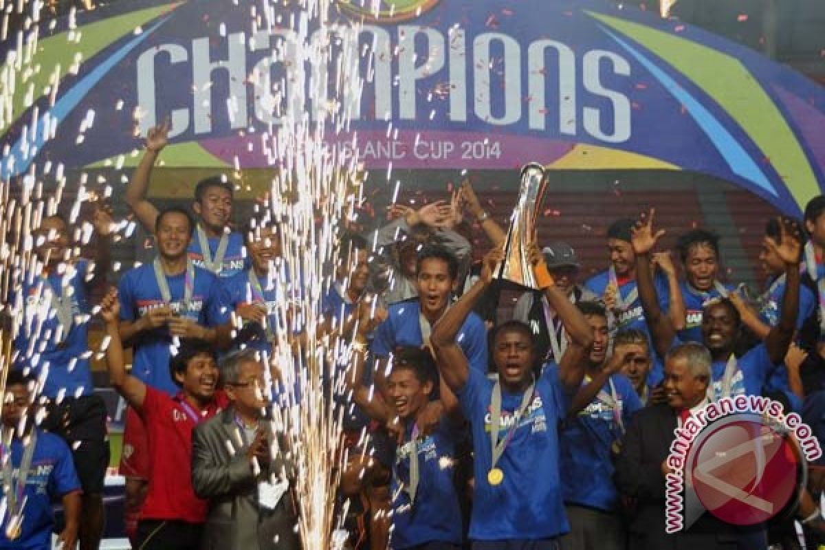 Arema Cronus juara Inter Island Cup