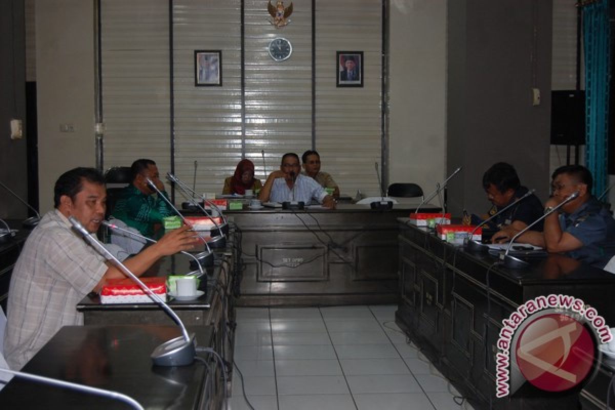 DPRD Rekomendasikan PT JMS Koordinasi Dengan Petani