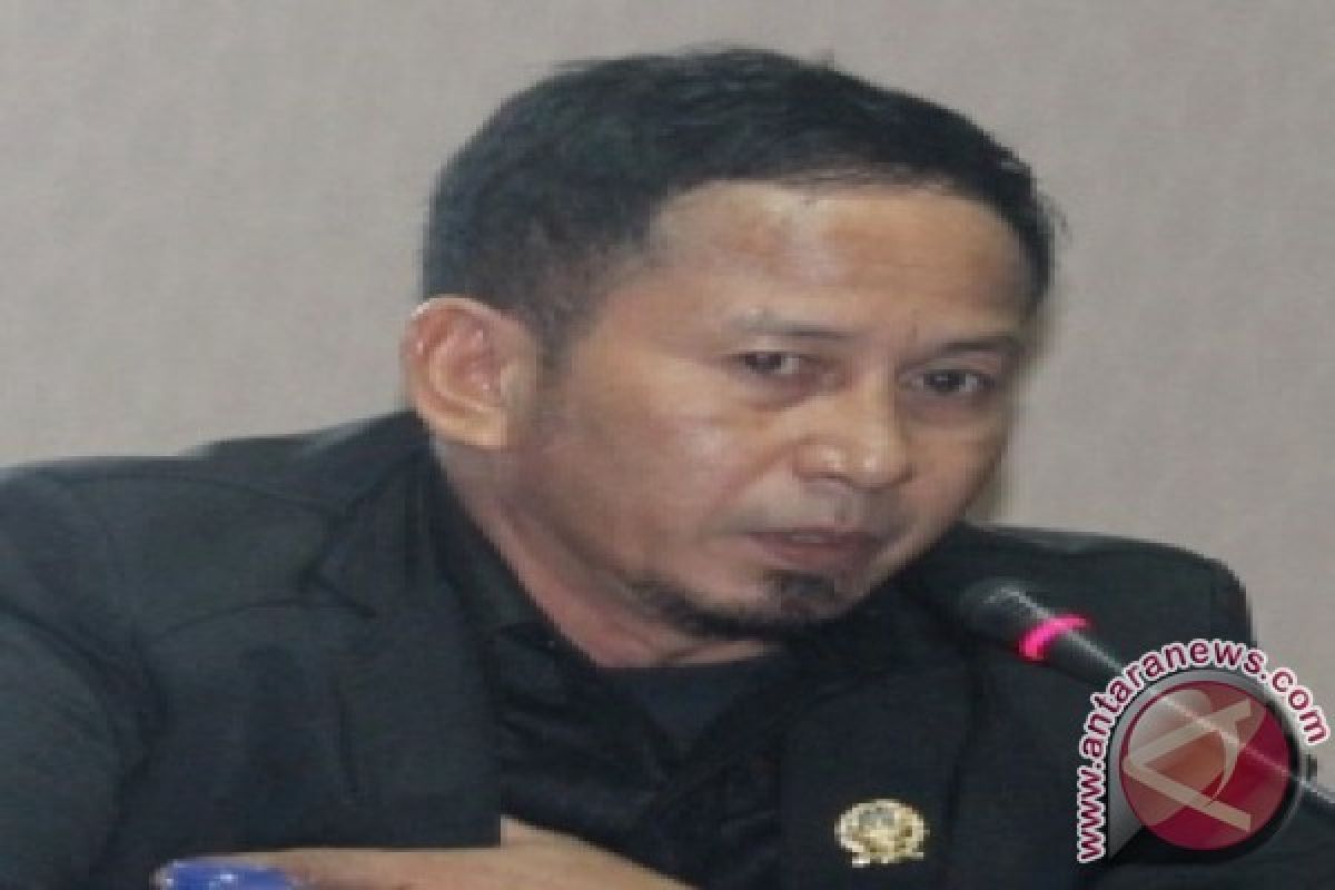  Dorong Menteri Bangun Rel KA 